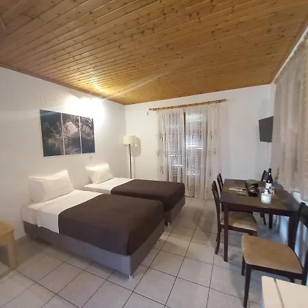 Marketos Apartment Svoronata