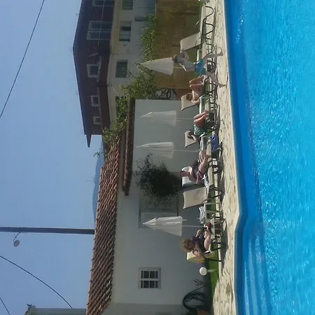 Apartment Marketos *